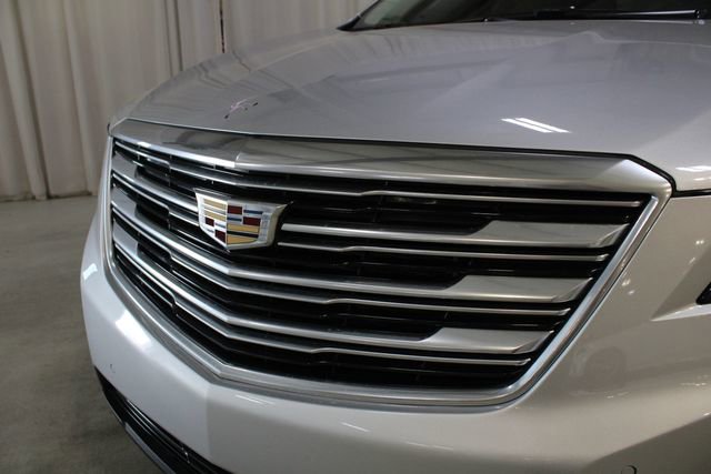 Used 2018 Cadillac XT5 Luxury w/ Driver Awareness Package FWD image 34