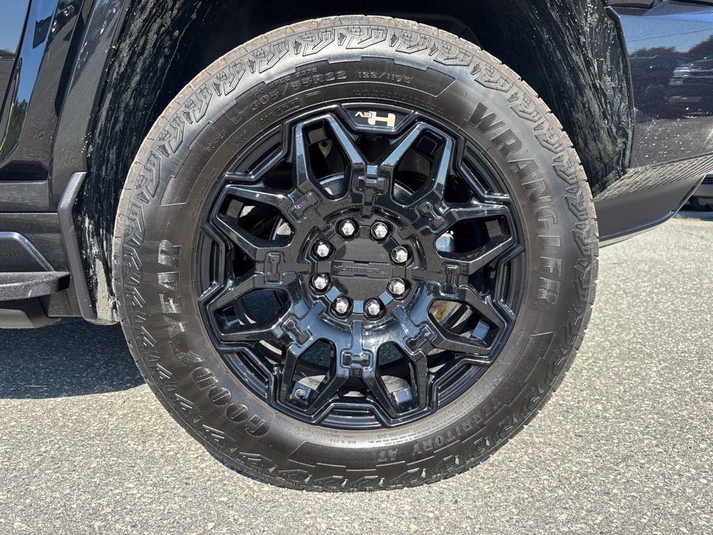 Used 2024 GMC Hummer EV 2X AWD/4WD image 32