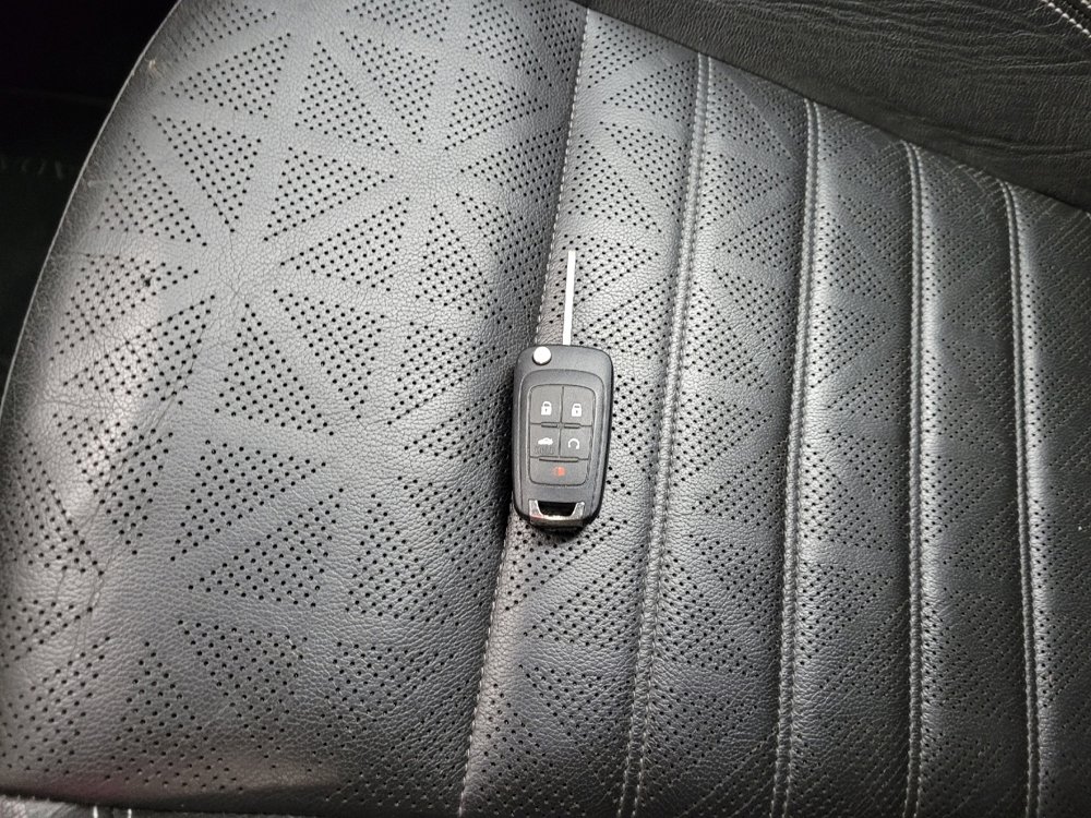 Used 2019 Buick Cascada Premium image 32