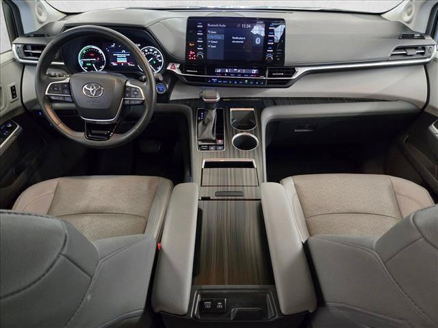 Used 2023 Toyota Sienna Limited AWD/4WD image 21