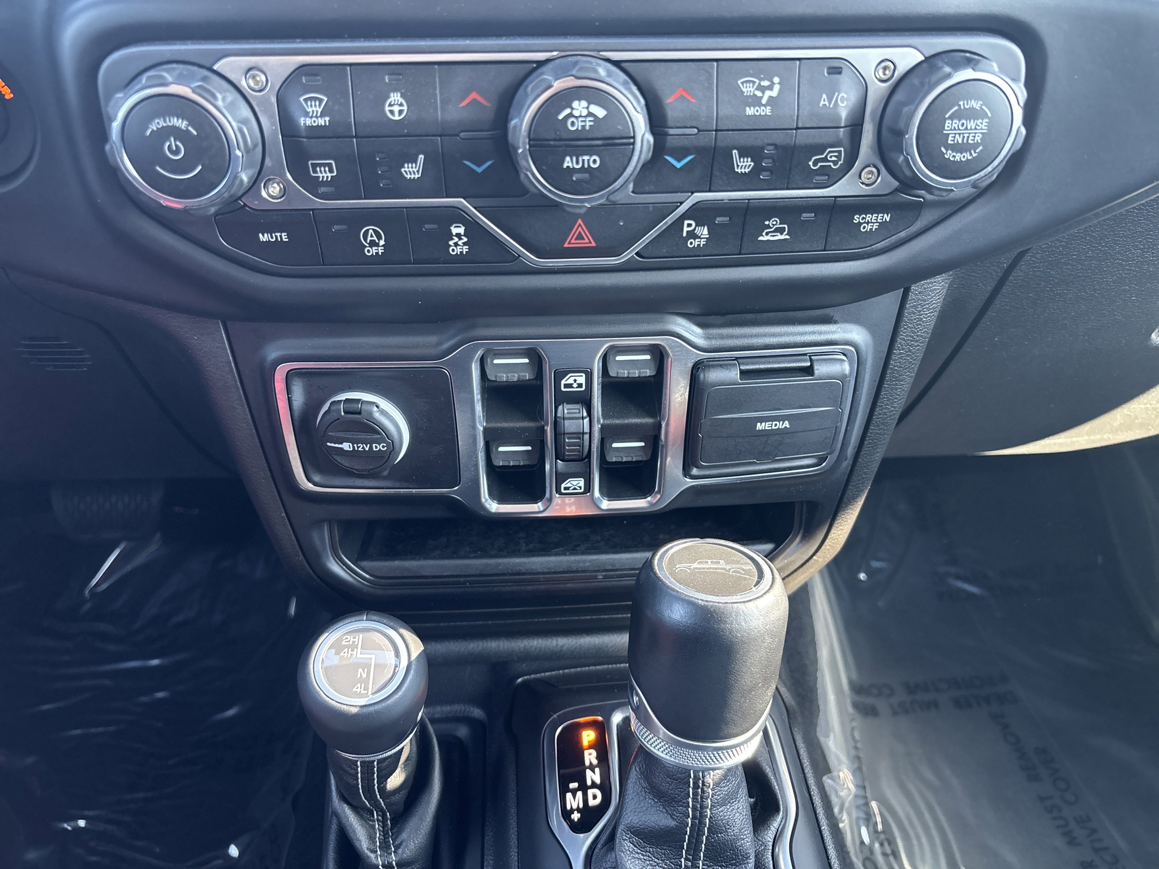 Used 2022 Jeep Gladiator Overland w/ Popular Equipment Package image 20