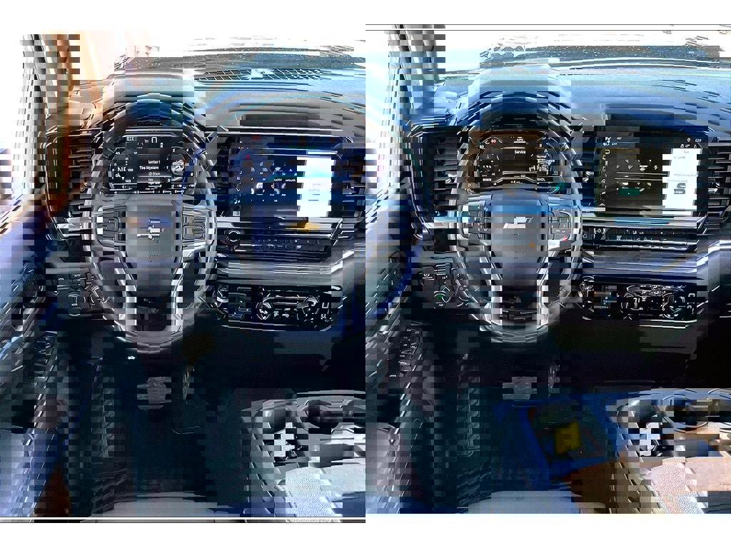 Used 2025 Chevrolet Silverado 3500 LTZ image 6