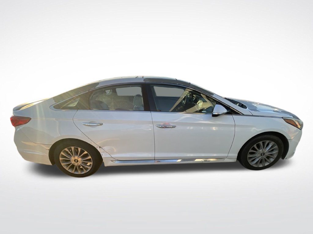 Used 2015 Hyundai Sonata Limited w/ Option Group 05 FWD image 8