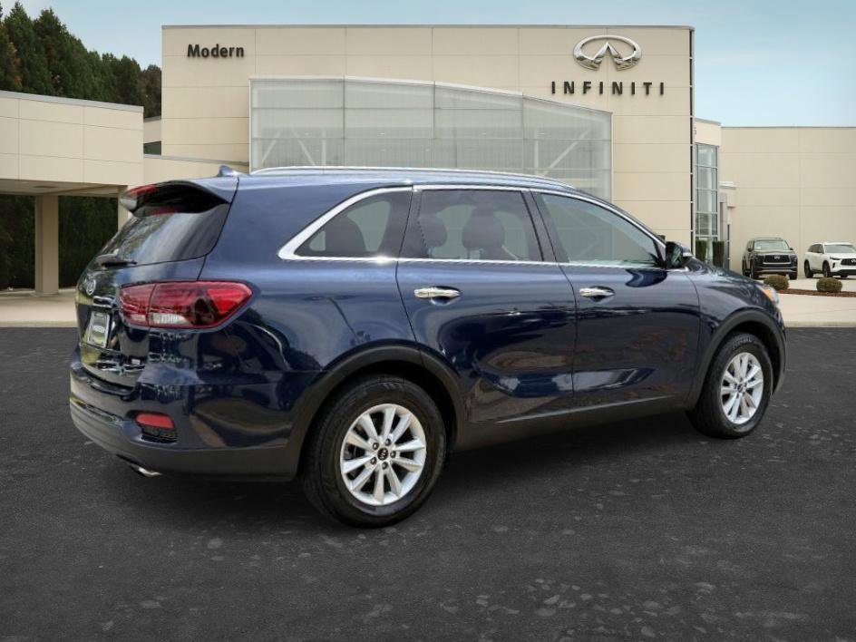 Used 2019 Kia Sorento LX w/ LX Convenience Package image 5