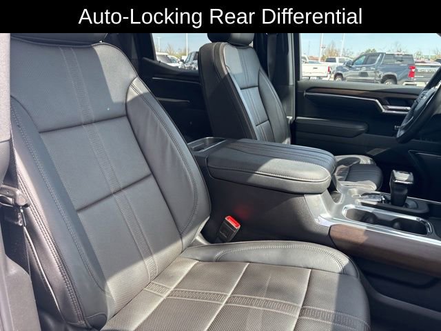 Certified 2025 Chevrolet Silverado 1500 High Country w/ High Country Premium Package AWD/4WD image 24
