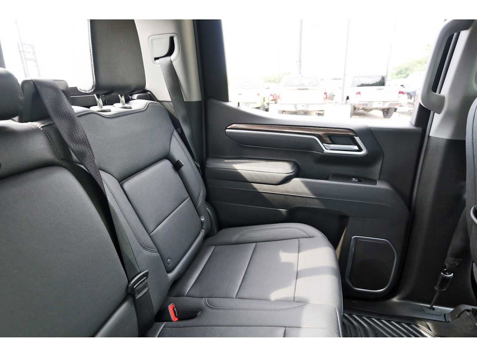 Used 2025 Chevrolet Silverado 1500 RST w/ Convenience Package II image 10