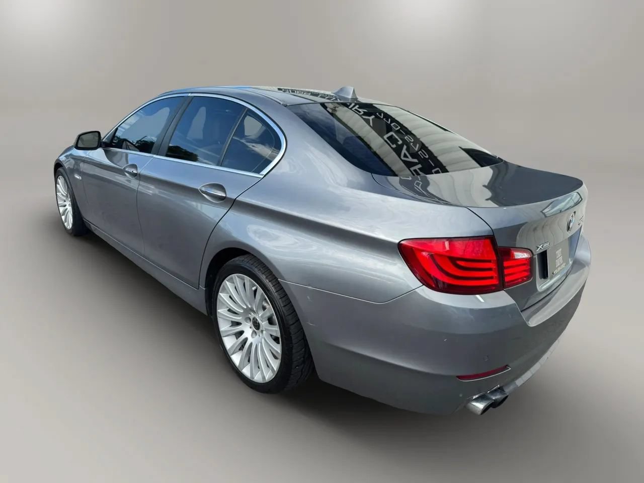 Used 2013 BMW 528i xDrive Sedan AWD/4WD image 9