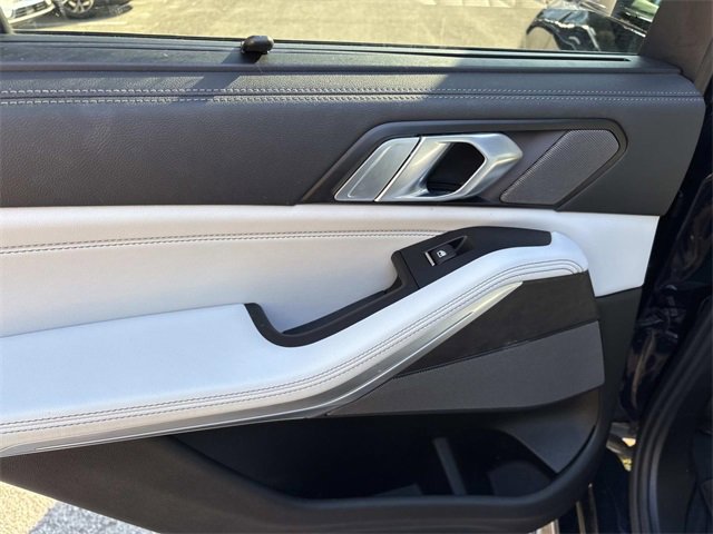 Used 2023 BMW X5 sDrive40i w/ Executive Package image 19