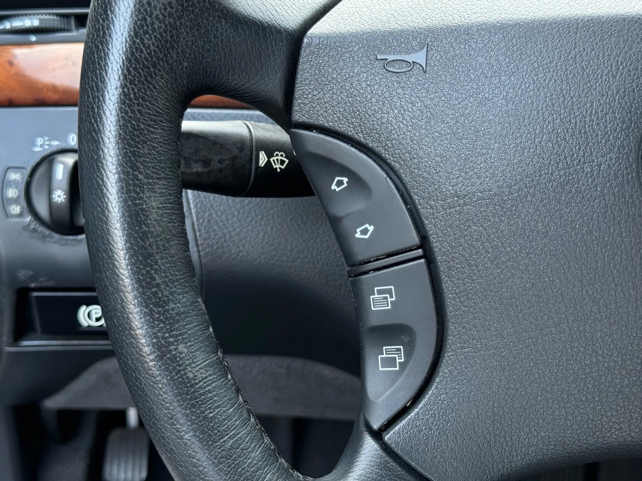 Used 2001 Mercedes-Benz S 55 AMG image 48