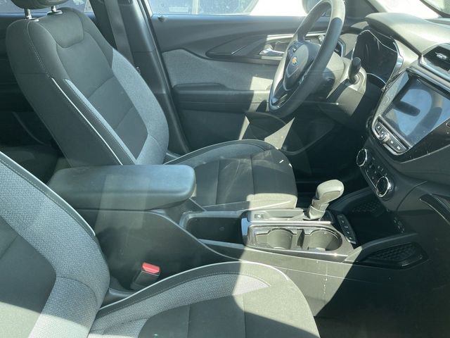 Used 2023 Chevrolet TrailBlazer LT w/ Convenience Package FWD image 11