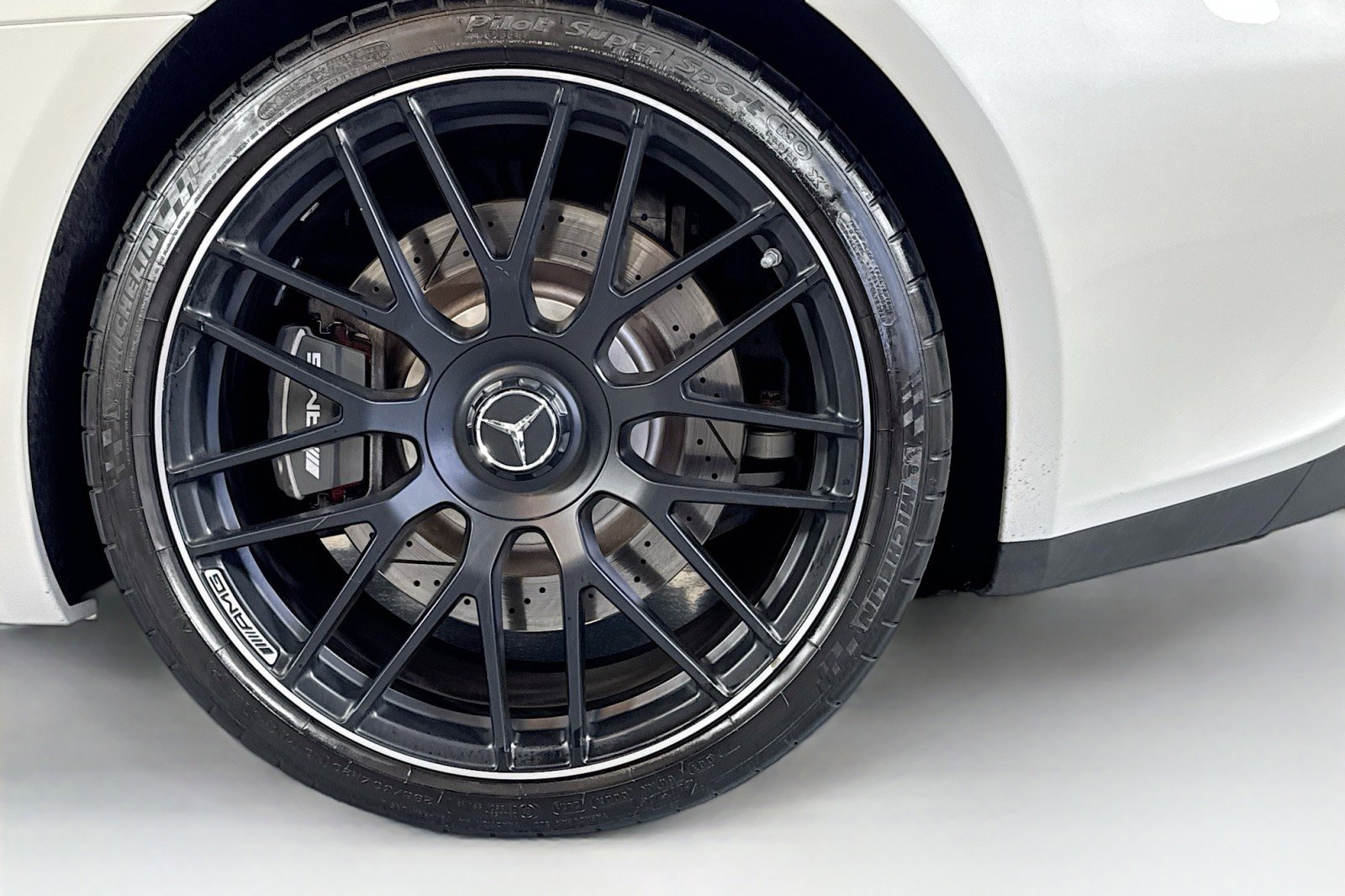 Used 2019 Mercedes-Benz AMG GT Roadster image 27