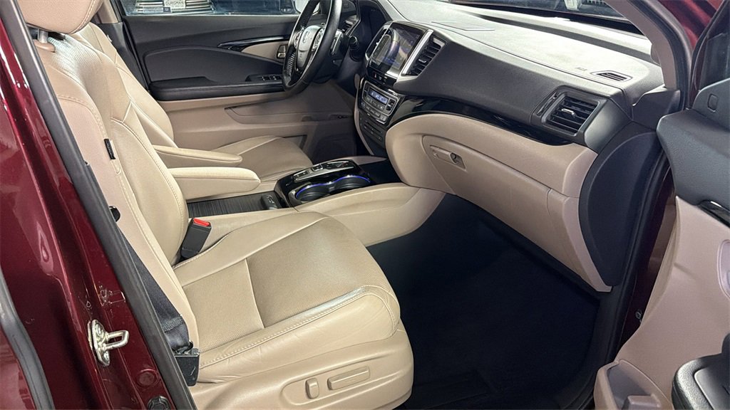 Used 2017 Honda Pilot Elite image 10