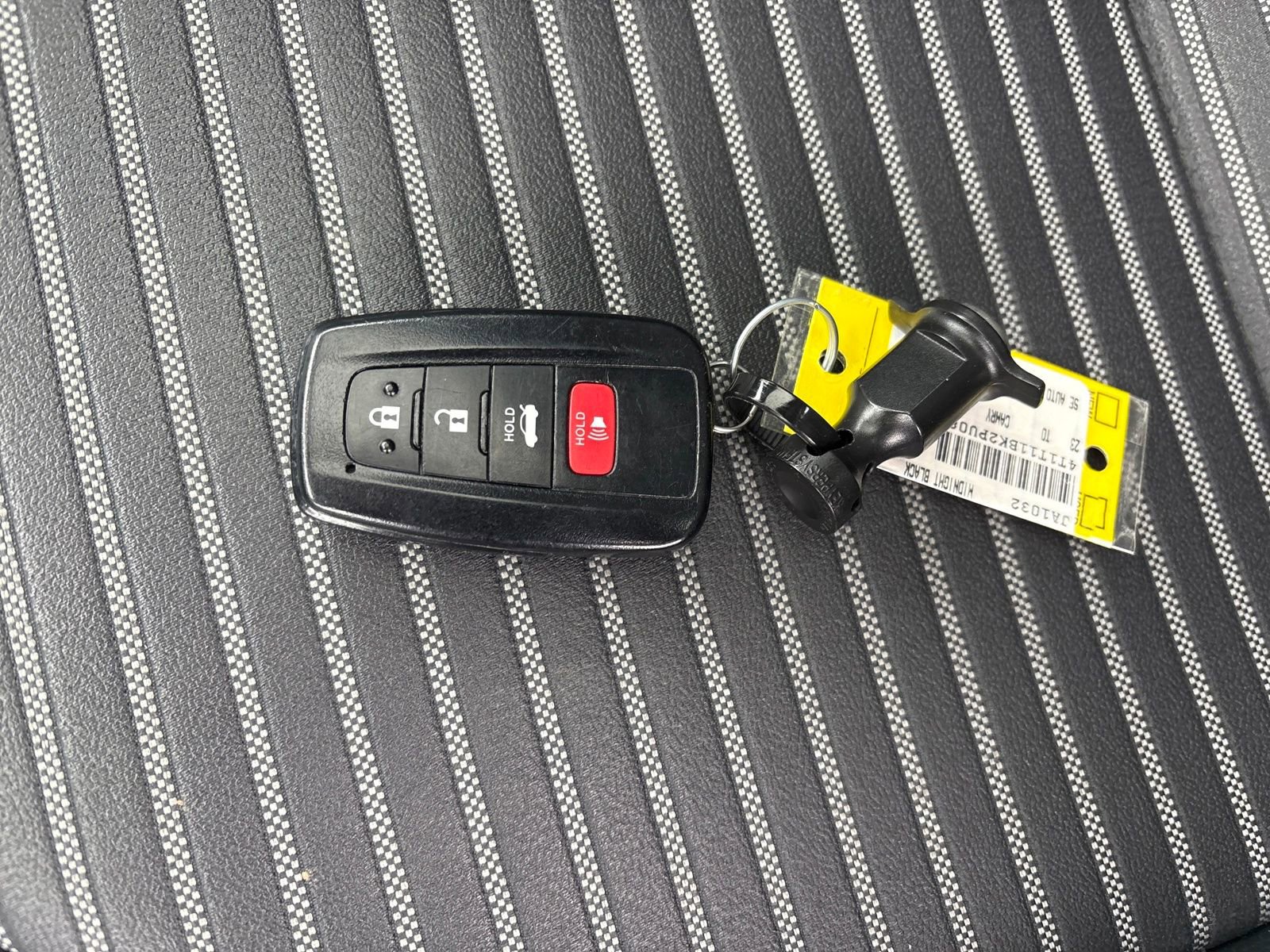 Used 2023 Toyota Camry SE w/ Convenience Package image 29