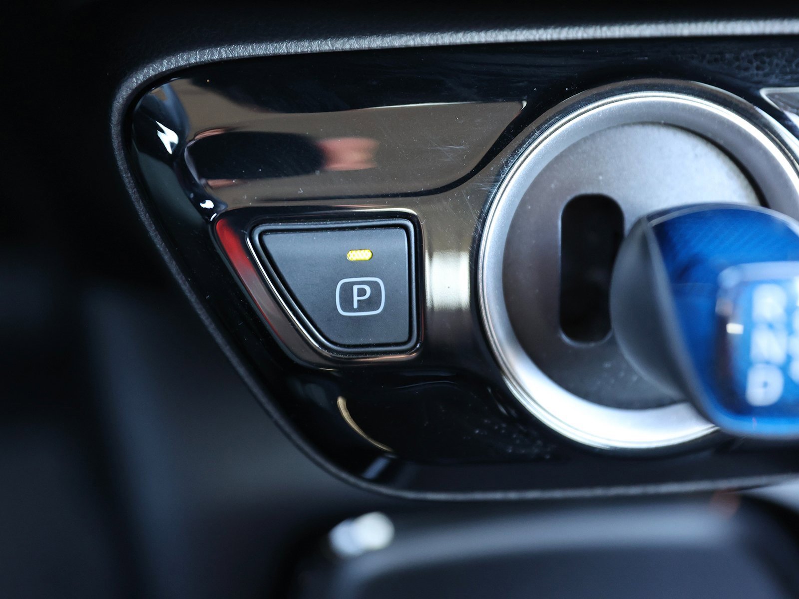 Used 2022 Toyota Prius Prime LE image 30