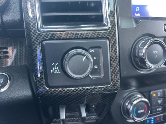 Used 2021 Ford F250 Lariat w/ Lariat Ultimate Package AWD/4WD image 29