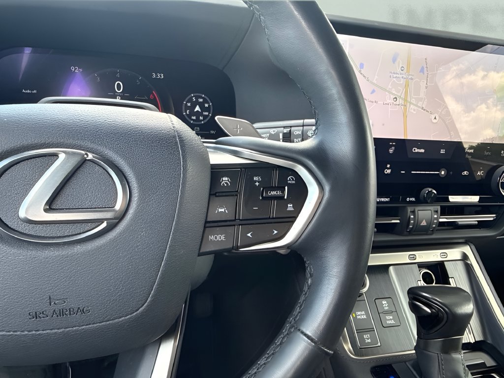 Used 2024 Lexus GX 550 w/ Accessory Package (2T) AWD/4WD image 18