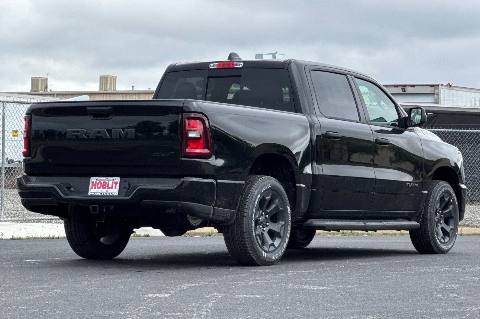 New 2026 RAM 1500 Express AWD/4WD image 3