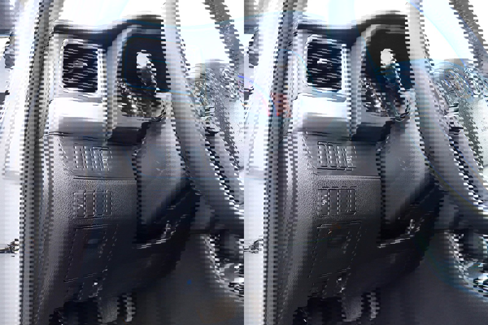 Used 2015 Toyota Highlander XLE image 27