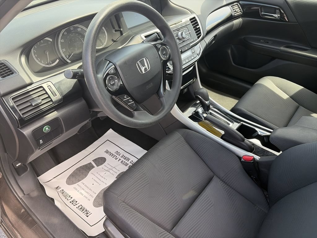 Used 2017 Honda Accord LX image 11