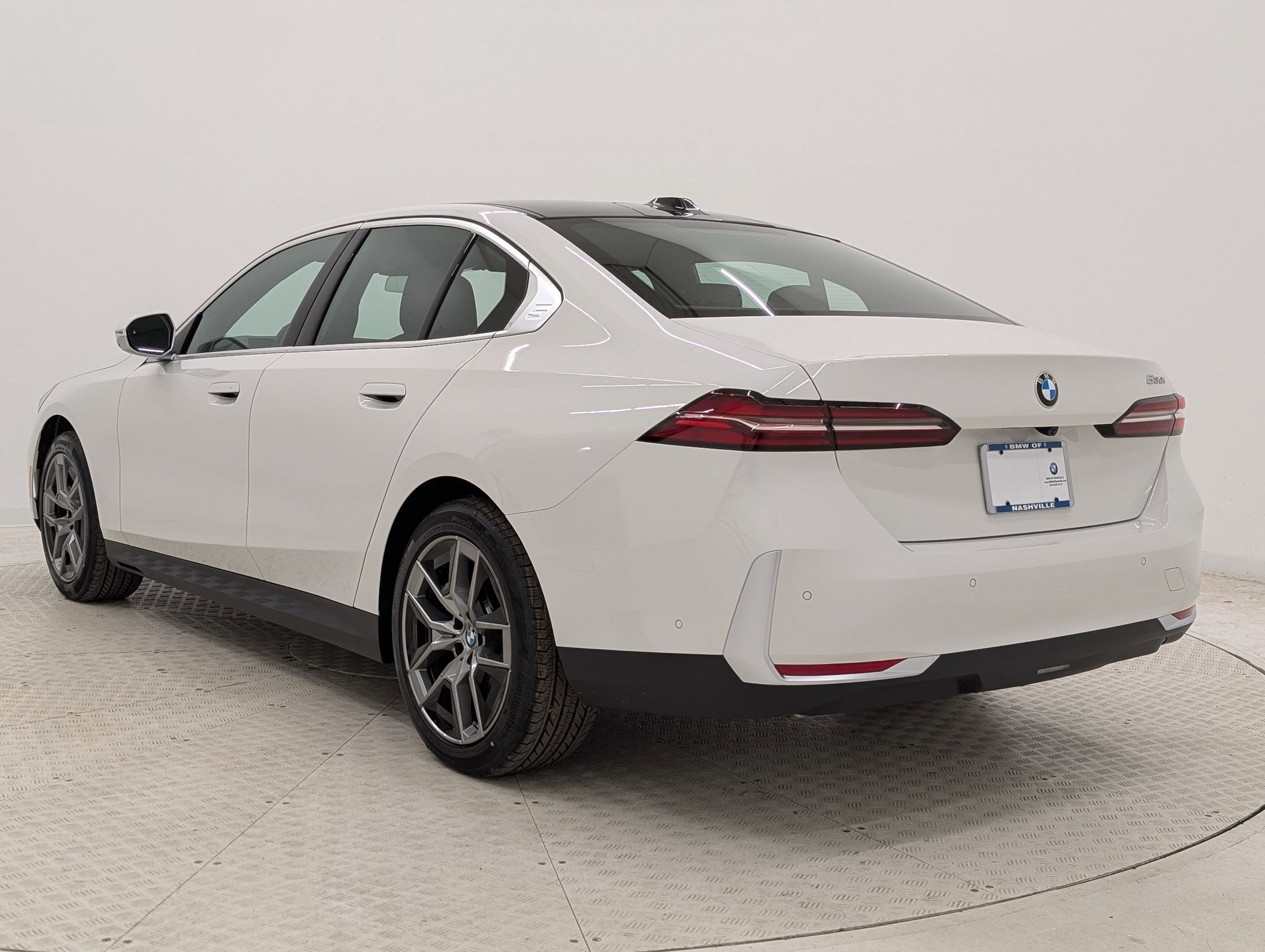 New 2026 BMW 530i w/ Premium Package RWD image 3