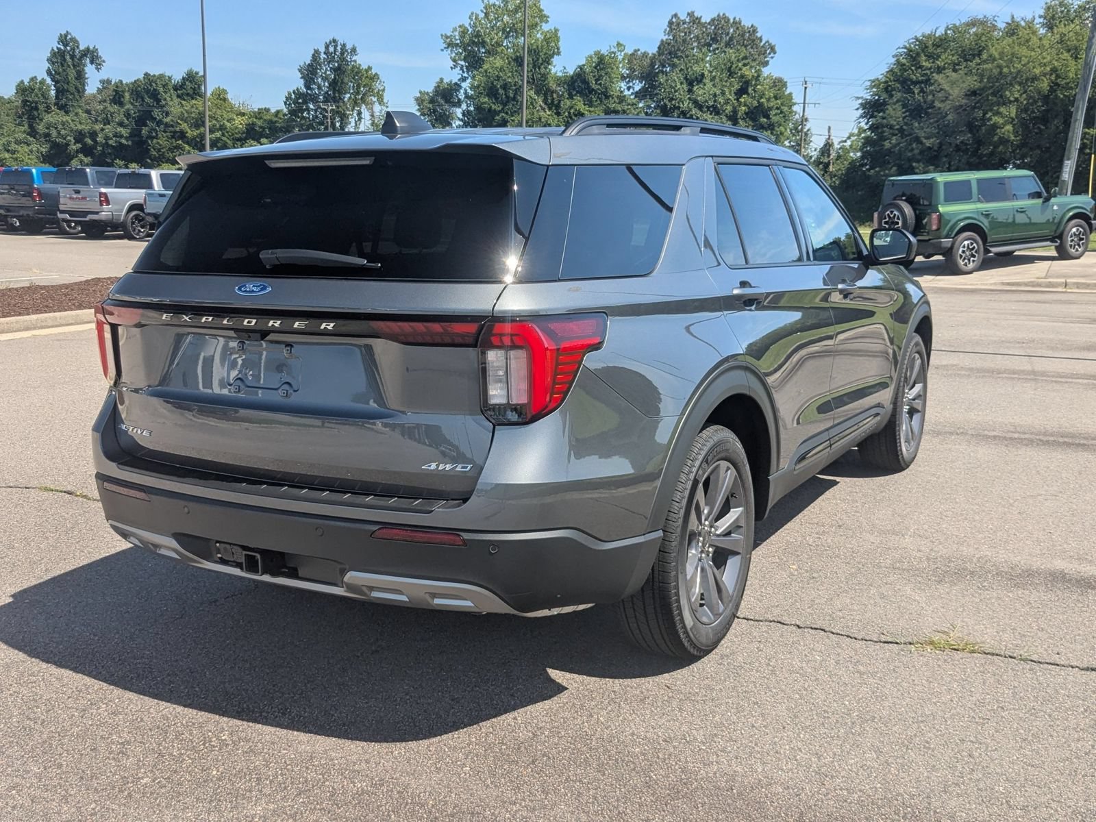 New 2026 Ford Explorer Active w/ Active Comfort Package AWD/4WD image 3