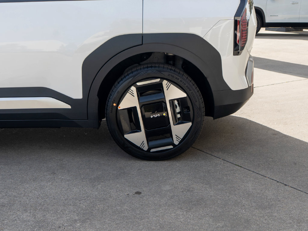 New 2027 Kia EV3 Wind AWD/4WD image 31