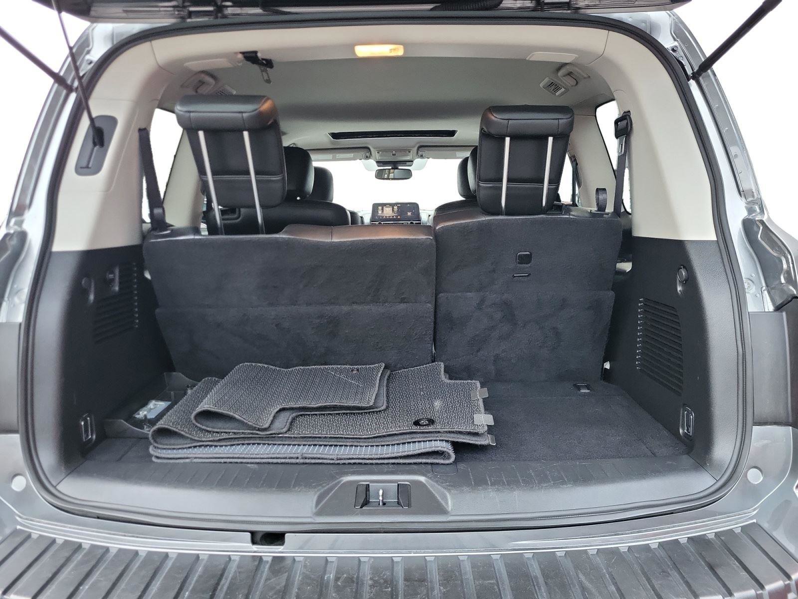 Used 2024 Nissan Armada SL w/ Captain's Chairs Package image 24