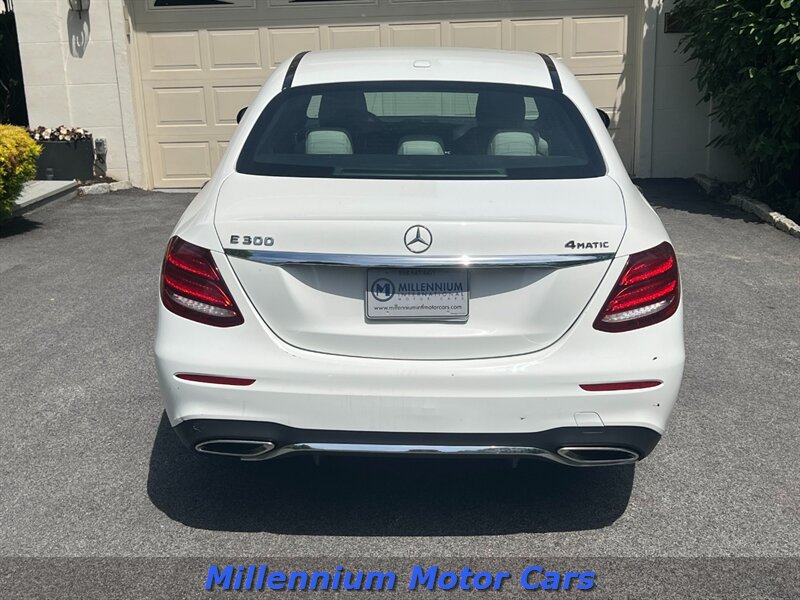 Used 2019 Mercedes-Benz E 300 4MATIC image 10
