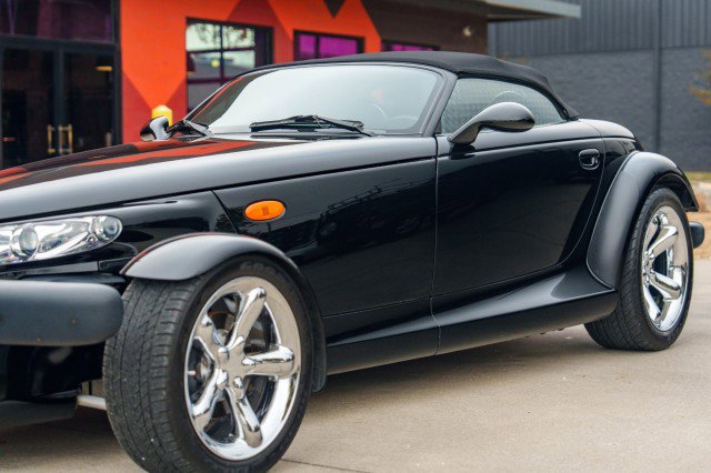 Used 2000 Plymouth Prowler image 30