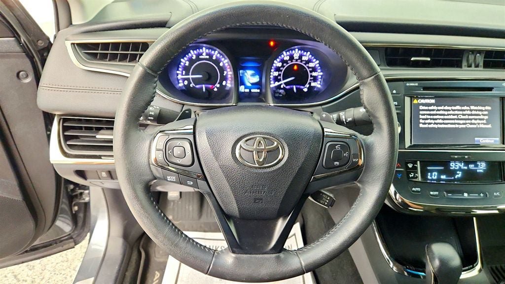 Used 2016 Toyota Avalon XLE Plus FWD image 14