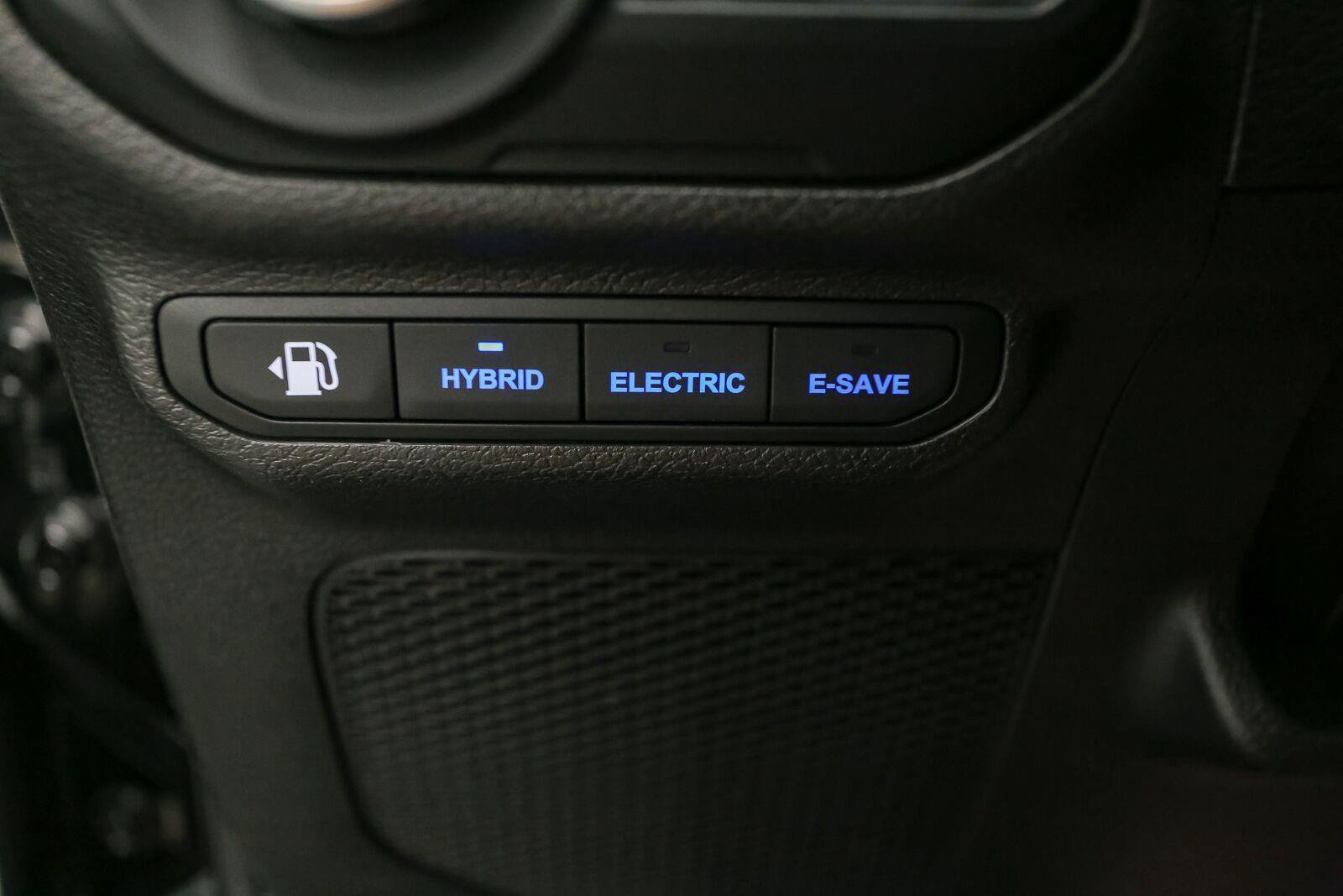 Used 2022 Jeep Wrangler Unlimited Rubicon 4xe w/ Cold Weather Group AWD/4WD image 42