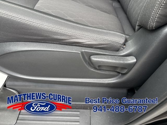 Used 2023 Nissan Titan SV AWD/4WD image 10