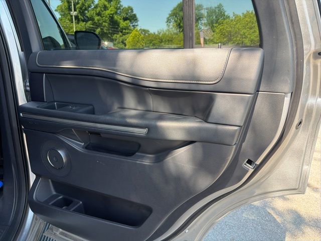 Used 2024 Ford Expedition XLT AWD/4WD image 13