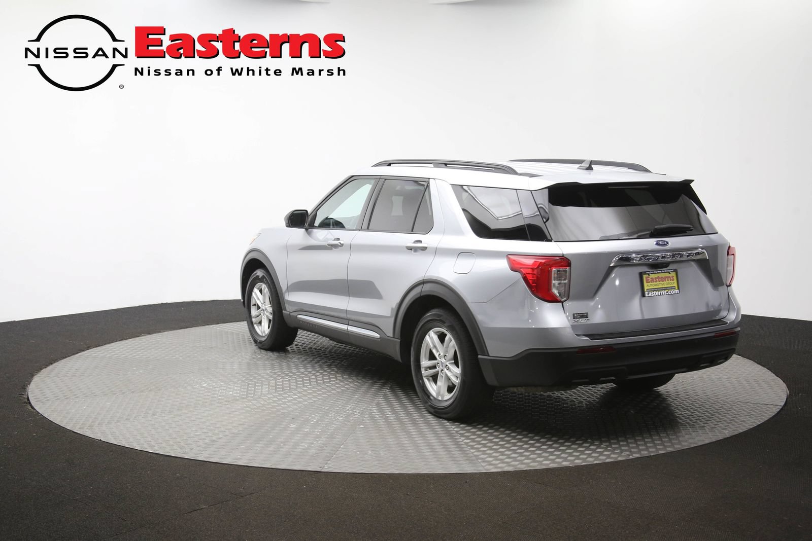 Used 2023 Ford Explorer XLT RWD image 59