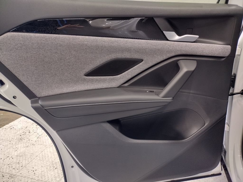 New 2026 Volkswagen Tiguan S AWD/4WD image 32