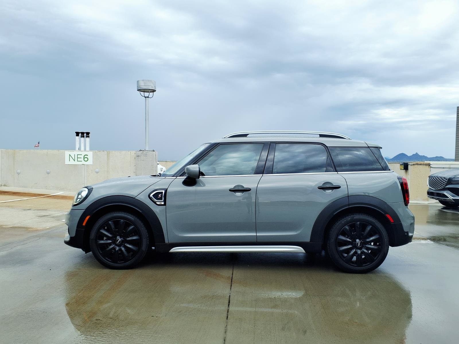 Used 2020 MINI Cooper Countryman S w/ Storage Package FWD image 2