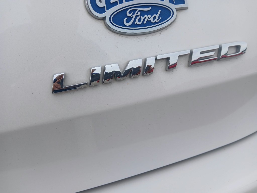 Used 2012 Ford Taurus Limited FWD image 19