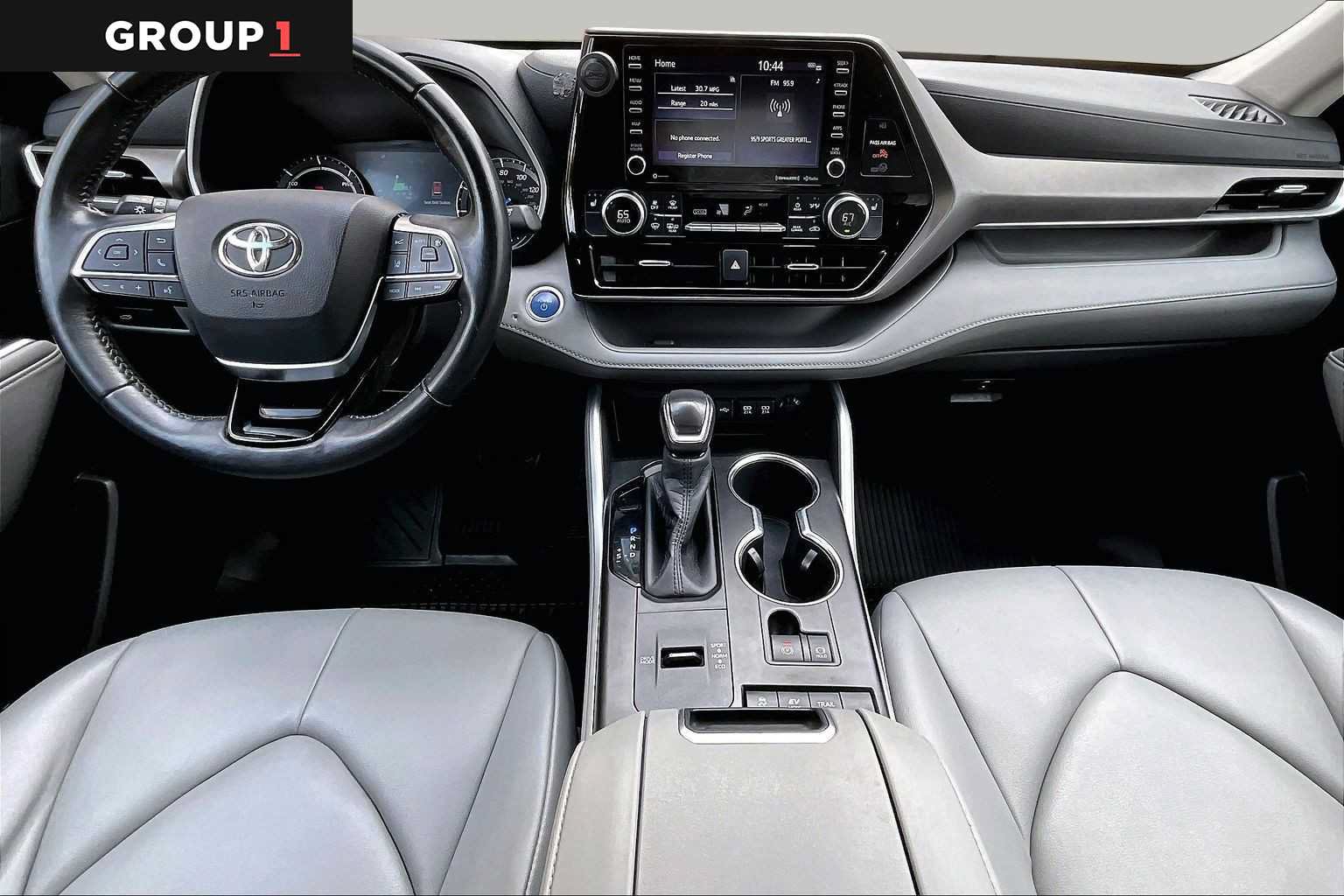 Certified 2020 Toyota Highlander XLE AWD/4WD image 16