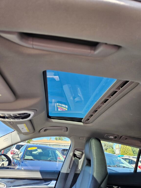 Used 2012 Porsche Panamera 4 image 21