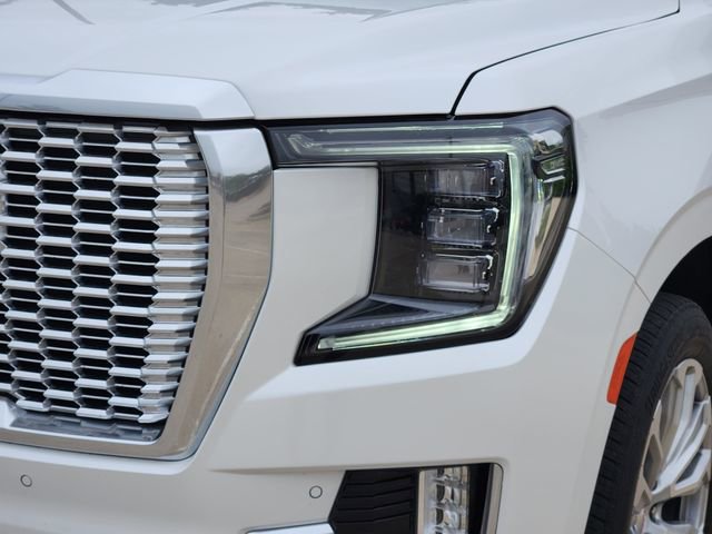 Used 2023 GMC Yukon Denali w/ LPO, Floor Liner Package AWD/4WD image 9