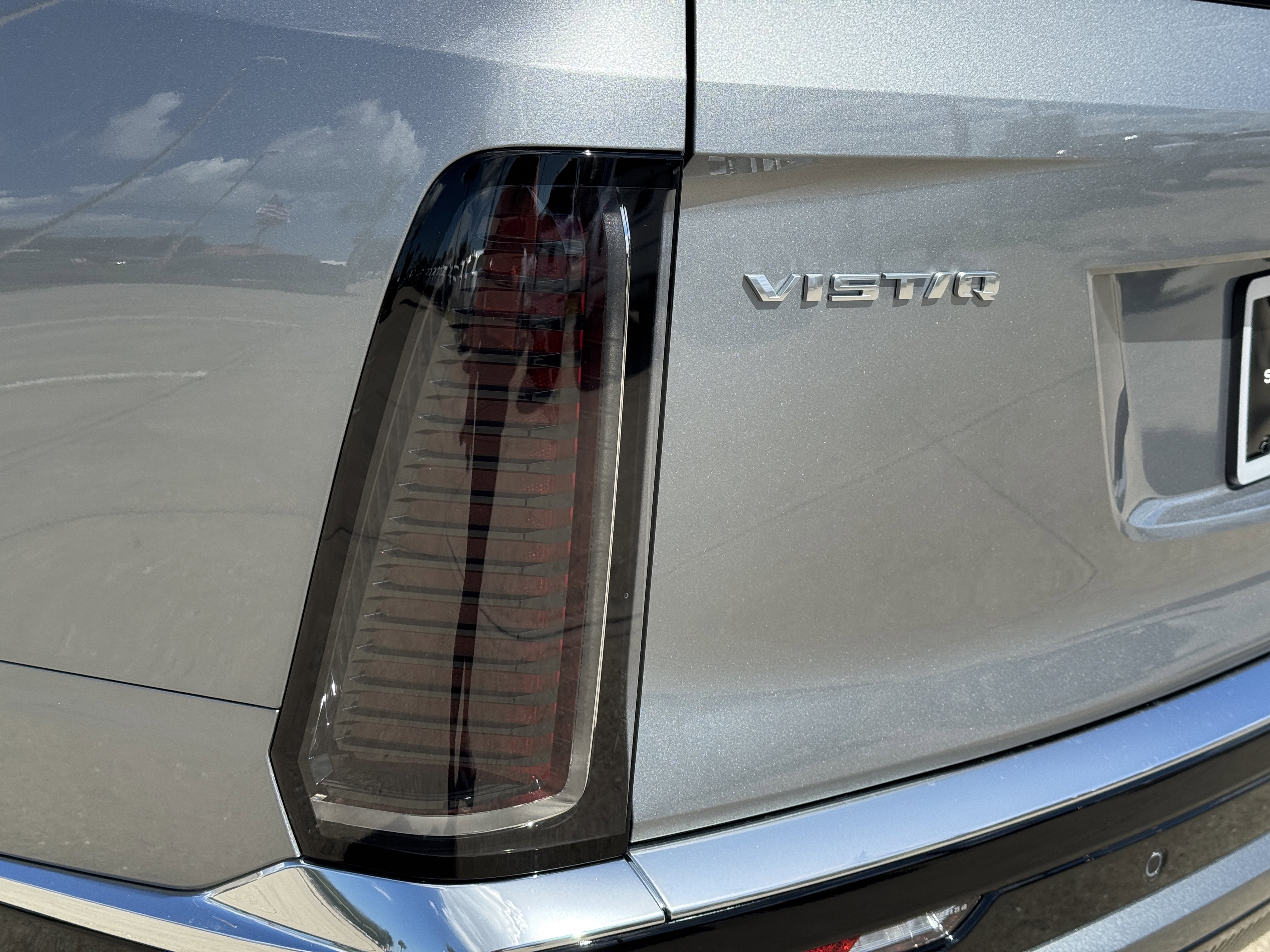 New 2026 Cadillac Vistiq Luxury image 9