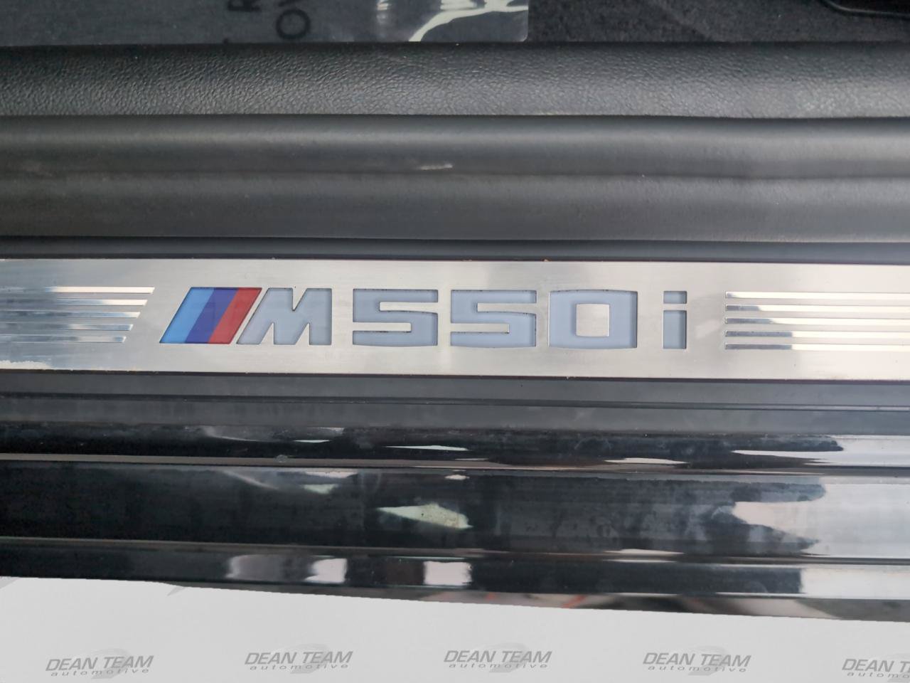 Used 2022 BMW M550i xDrive w/ Executive Package AWD/4WD image 10