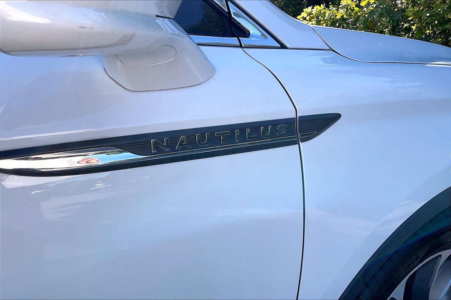 Used 2022 Lincoln Nautilus Reserve AWD/4WD image 8