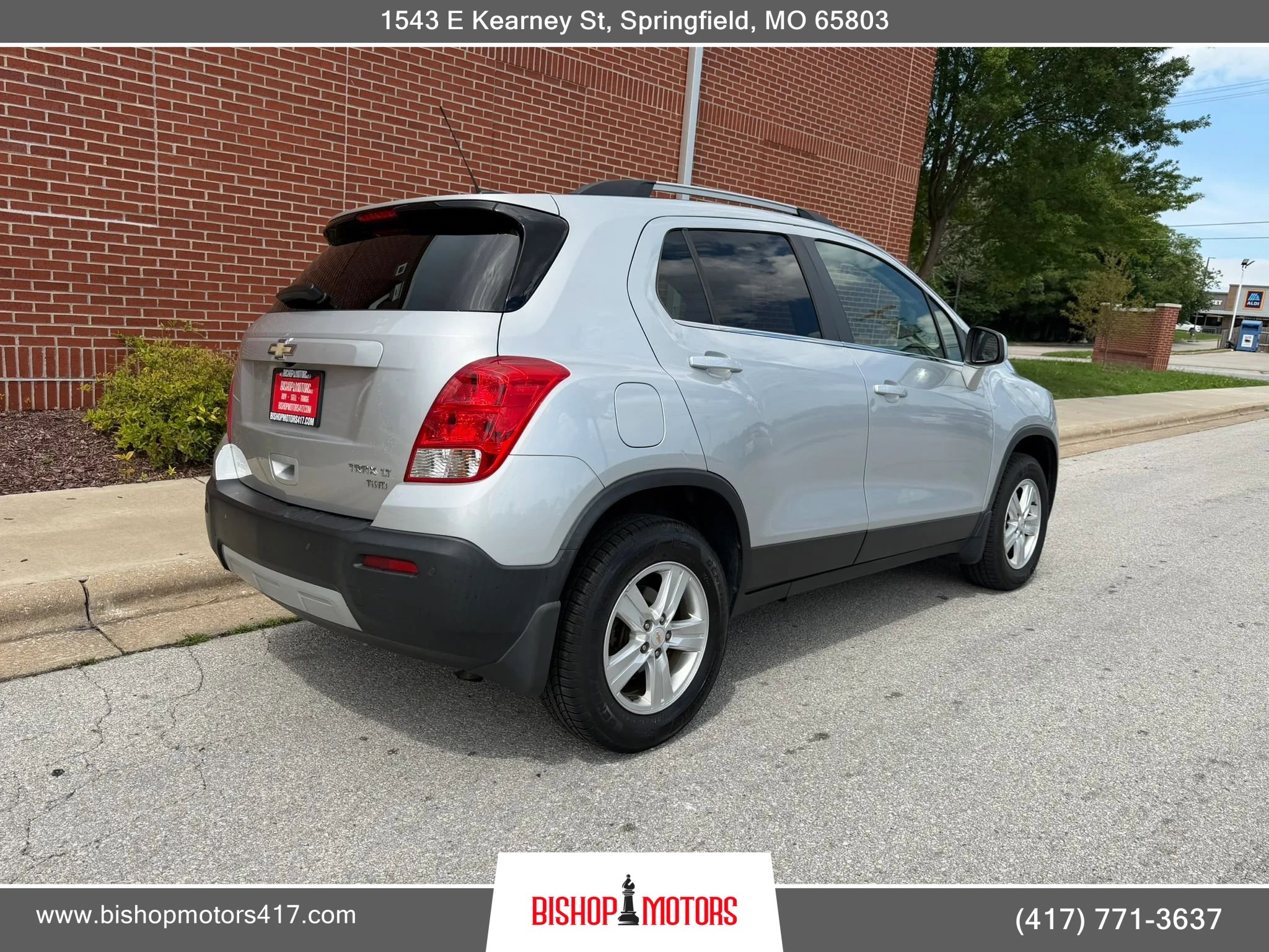 Used 2016 Chevrolet Trax LT w/ LT Convenience Package AWD/4WD image 3