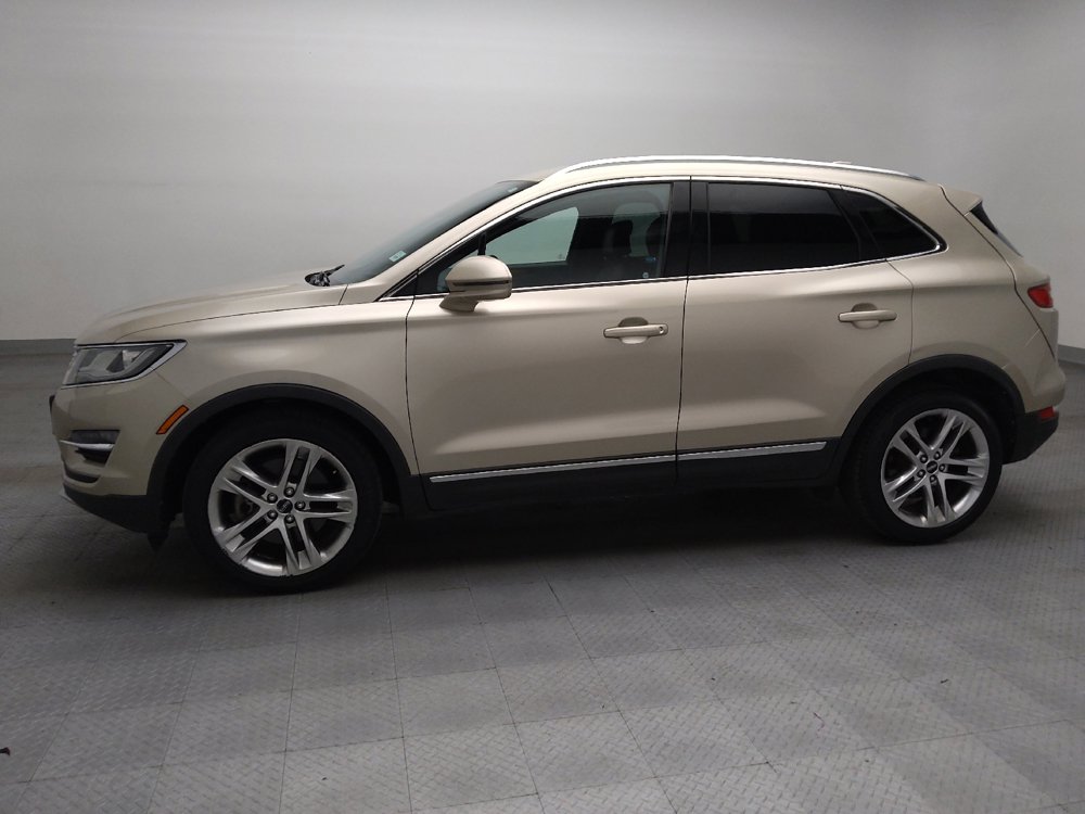 Used 2017 Lincoln MKC Reserve w/ Lincoln MKC Climate Package AWD/4WD image 2