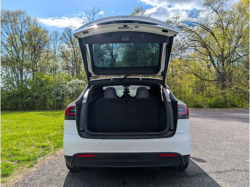 Used 2020 Tesla Model X Long Range image 8