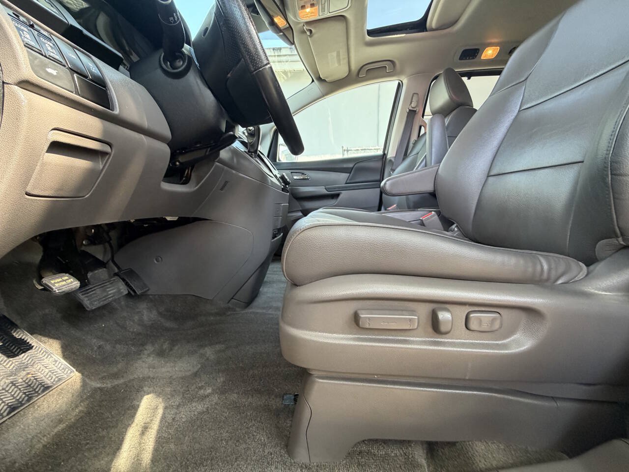 Used 2015 Honda Odyssey EX-L image 11