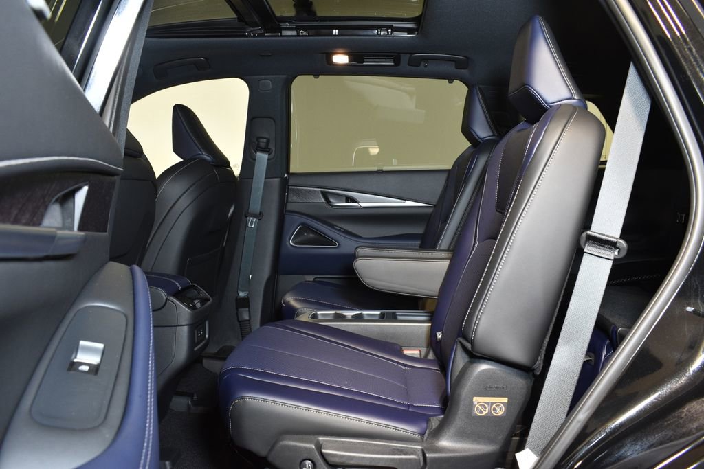 Certified 2026 INFINITI QX60 Sport w/ Dark Cargo Package image 27