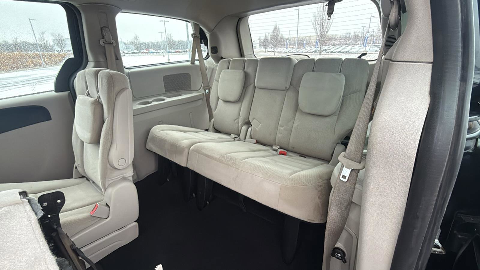 Used 2015 Dodge Grand Caravan American Value Package w/ UConnect Hands-Free Group image 24