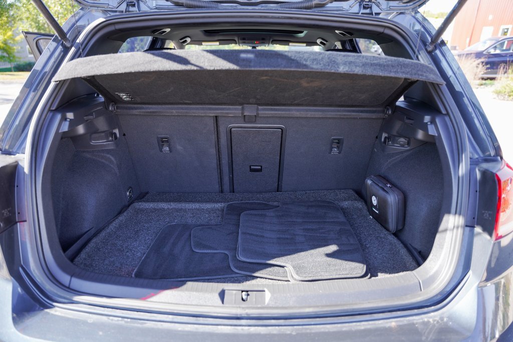 Used 2020 Volkswagen GTI SE image 28